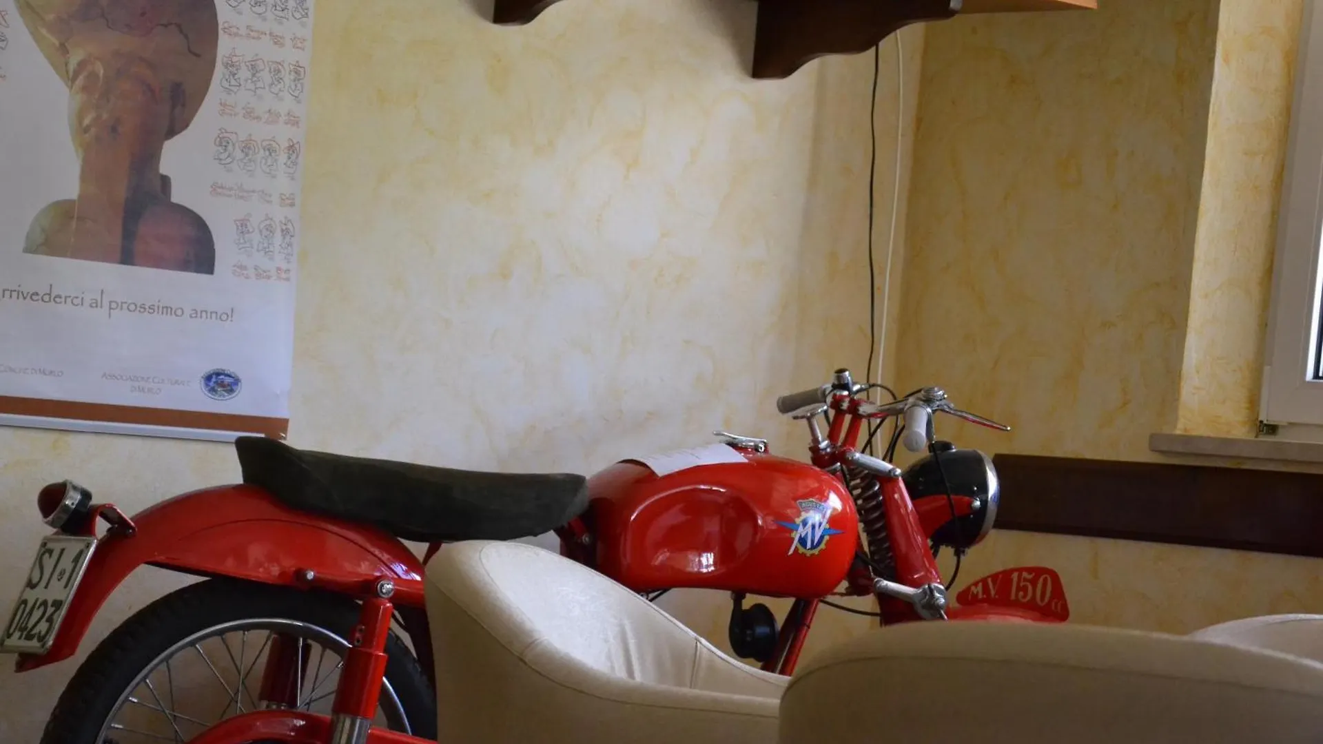 Albergo Di Murlo 3*,